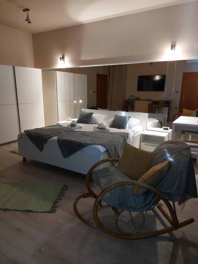 Room And Apartments Antea ロヴィニ エクステリア 写真