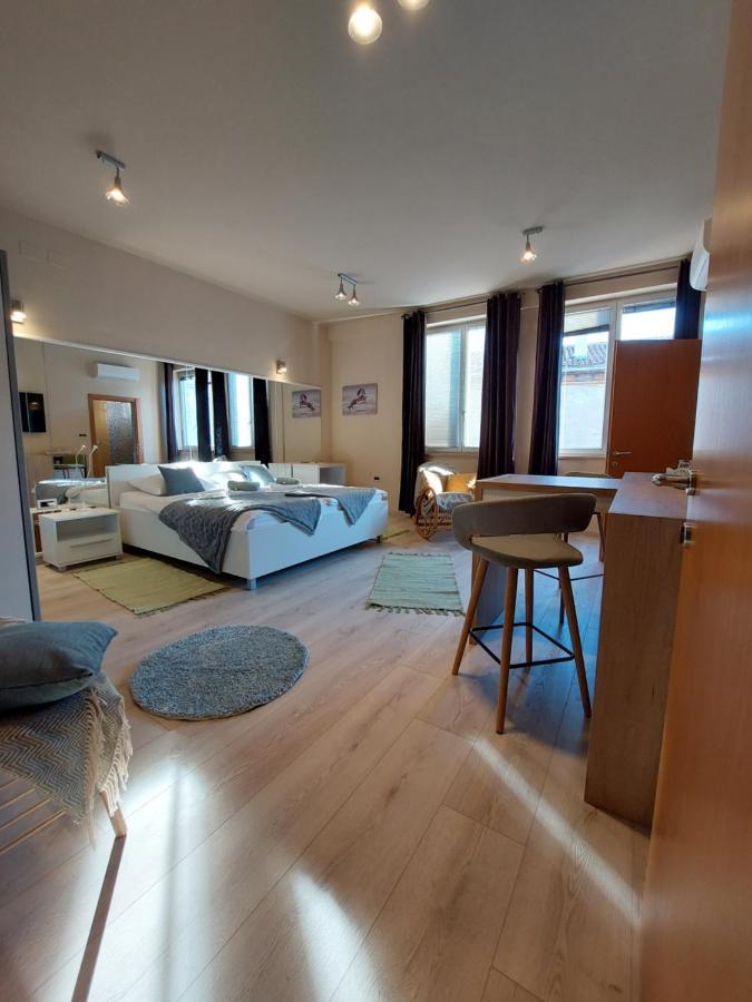 Room And Apartments Antea ロヴィニ エクステリア 写真