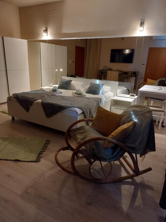 Room And Apartments Antea ロヴィニ エクステリア 写真